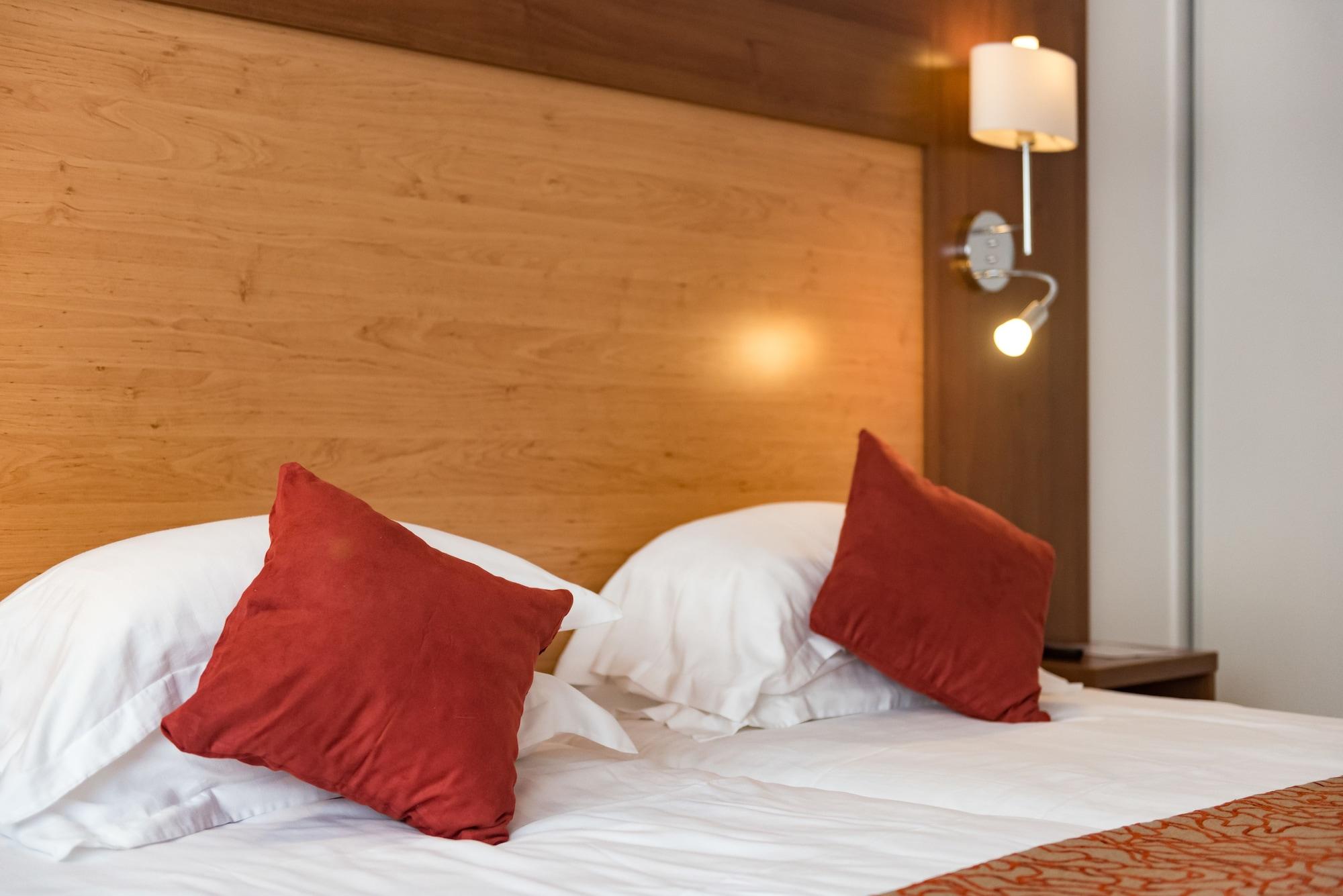 Mercure Saint Raphael Centre Plage Exterior foto